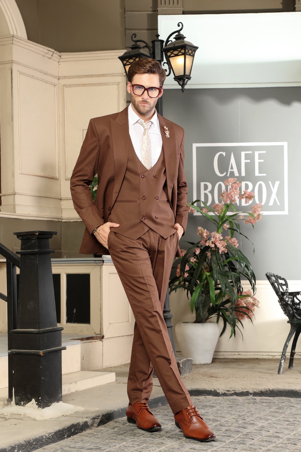 Hallen Brown 3PC Suit